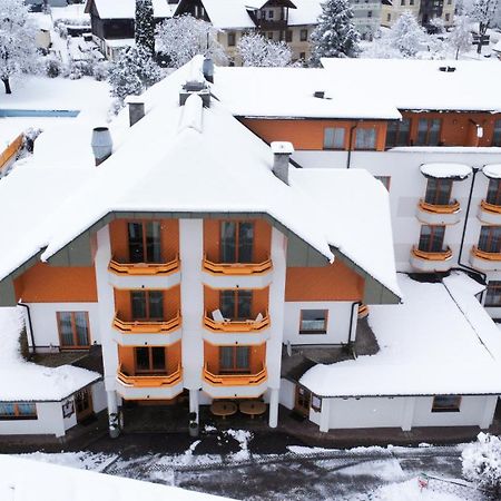 Hotel Burgstallerhof Feld am See Buitenkant foto