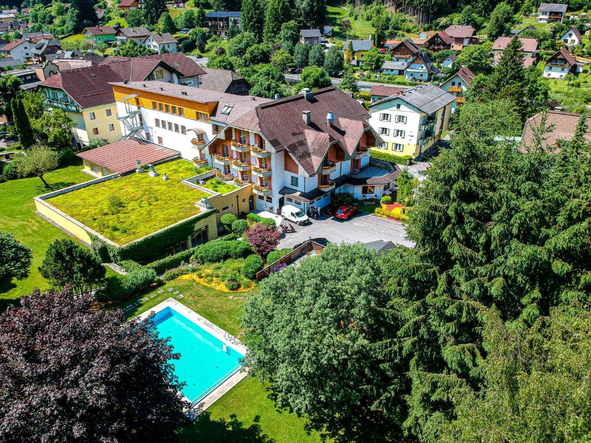 Hotel Burgstallerhof Feld am See Buitenkant foto
